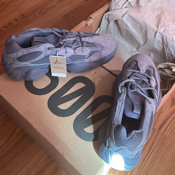 Gray Yeezy 500 size 11 1/2 Brand new never been - Main Image